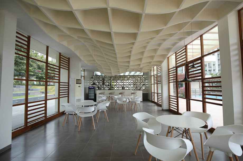 Little-Earth-Amenities-Glasshouse-Cafe