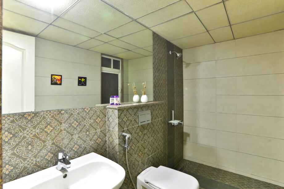 Kumar-Princetown-Royal-Bathroom